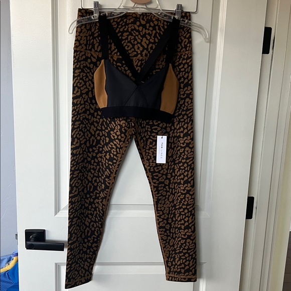 NEW Tan + Lines by Sivan Ayla Leopard WorkOut Set, L - Picture 2 of 9